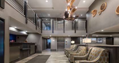 La Quinta Inn & Suites by Wyndham Anchorage Airport