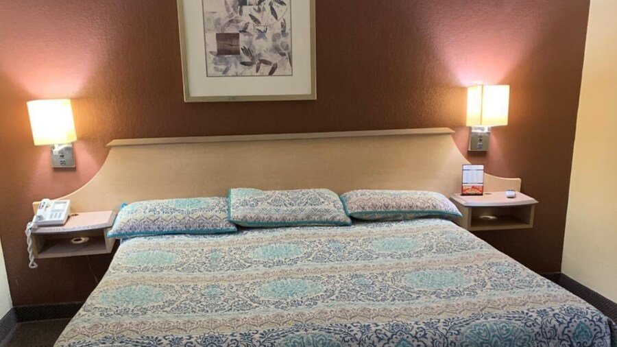 Coldwater Inn and Suites Capital O