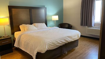 Desk, laptop workspace, iron/ironing board, free WiFi