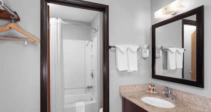 Super 8 by Wyndham Sun Prairie/Madison E