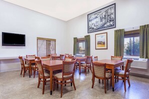 Desayuno para llevar incluido todos los días