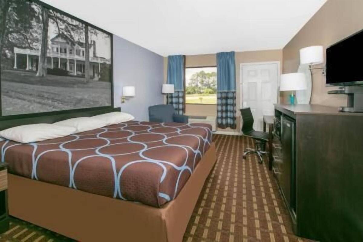 Desk, blackout drapes, free cribs/infant beds, free WiFi