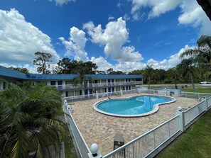 Exterior - Motel 6 Daytona Beach, FL - Speedway (Daytona Beach)