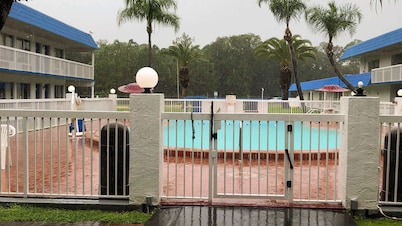 Motel 6 Daytona Beach, FL - Speedway