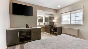Habitación estándar, 1 cama Queen size, para no fumadores | Escritorio, espacio para trabajar con laptop y cortinas blackout