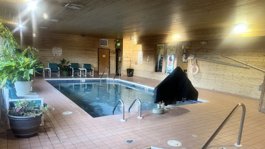 斯巴达温德姆速 8 酒店