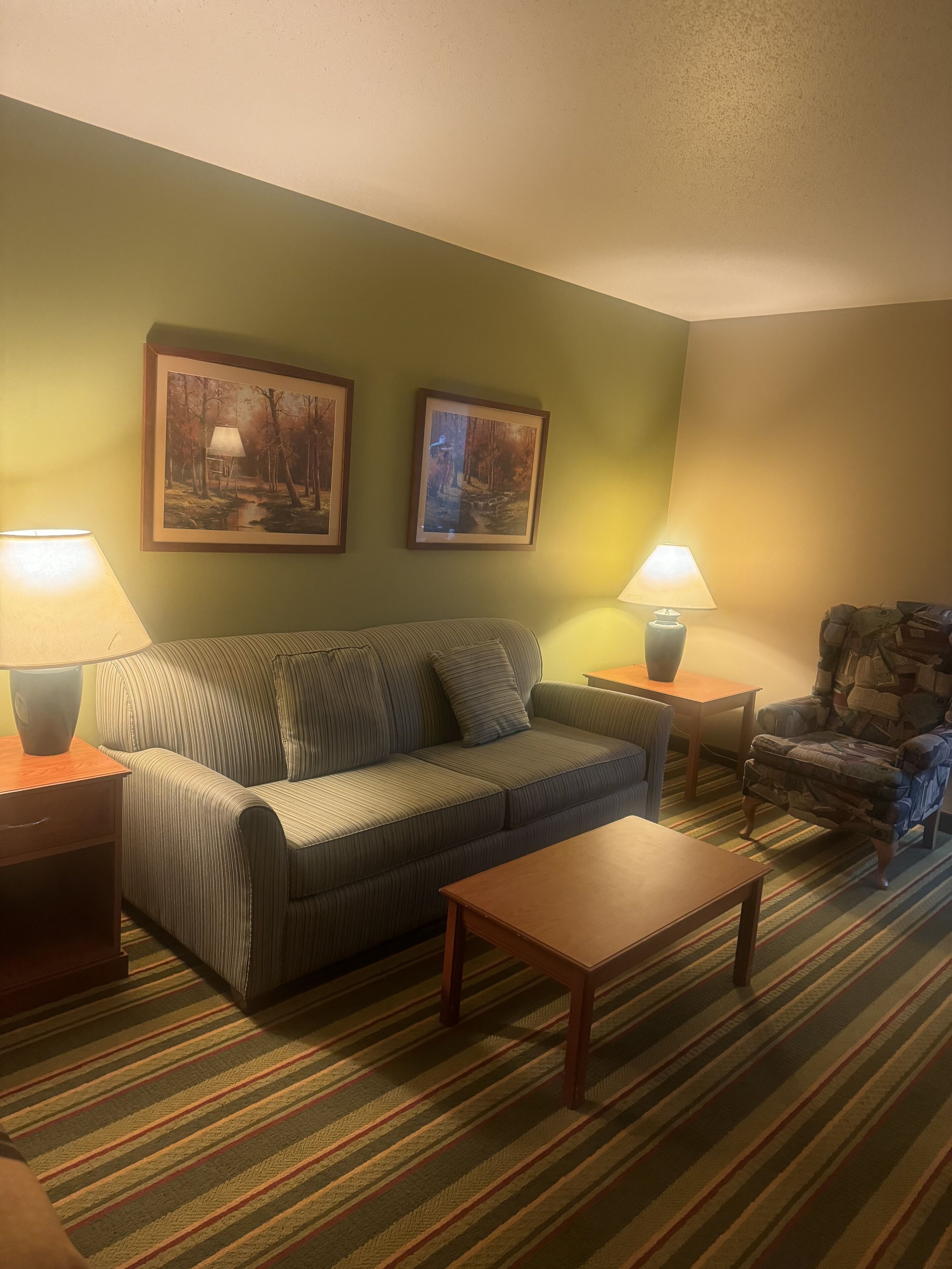 32-inch tv with cable channels