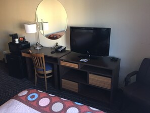Standard Twin Room, 2 Double Beds | In-room safe, desk, blackout curtains, free WiFi - Super 8 by Wyndham College Station (College Station)