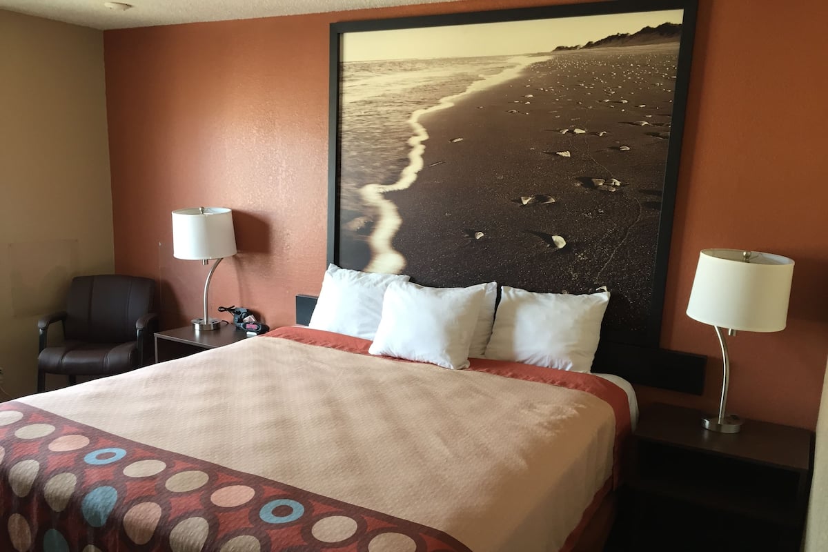 In-room safe, desk, blackout drapes, free WiFi