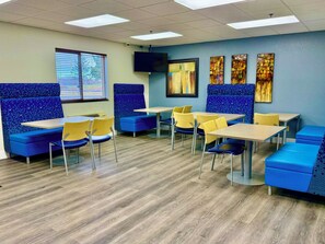 Interior - Blaine Town Inn & Suites (Blaine)