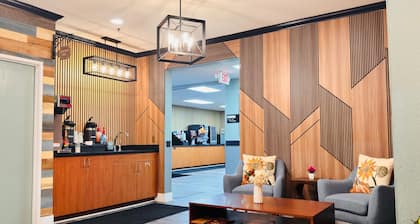 Blaine Town Inn & Suites