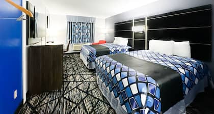 Blaine Town Inn & Suites