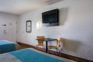 Allergitestet sengetøy, individuelt innredet og skrivebord for bærbar PC