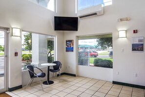 Reception - Motel 6 Pensacola, FL - NAS (Pensacola)