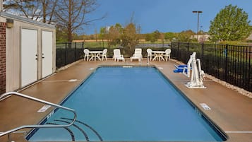 Außenpool (je nach Saison geöffnet)