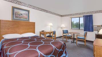 Suite, 1 King-Bett, Kühlschrank und Mikrowelle