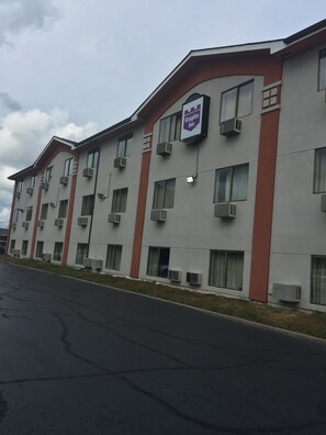 Façana frontal de l'allotjament