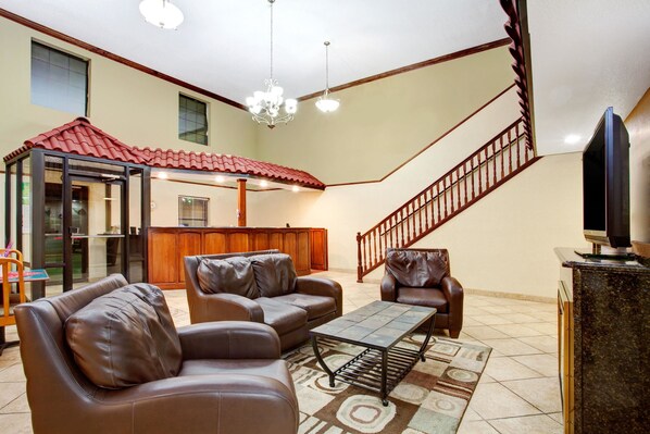 Lobby - Super 8 by Wyndham Forrest City AR (Forrest City)