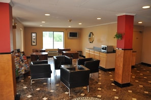 Coin salon dans le hall