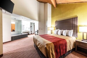 Escritorio y espacio para trabajar con laptop 