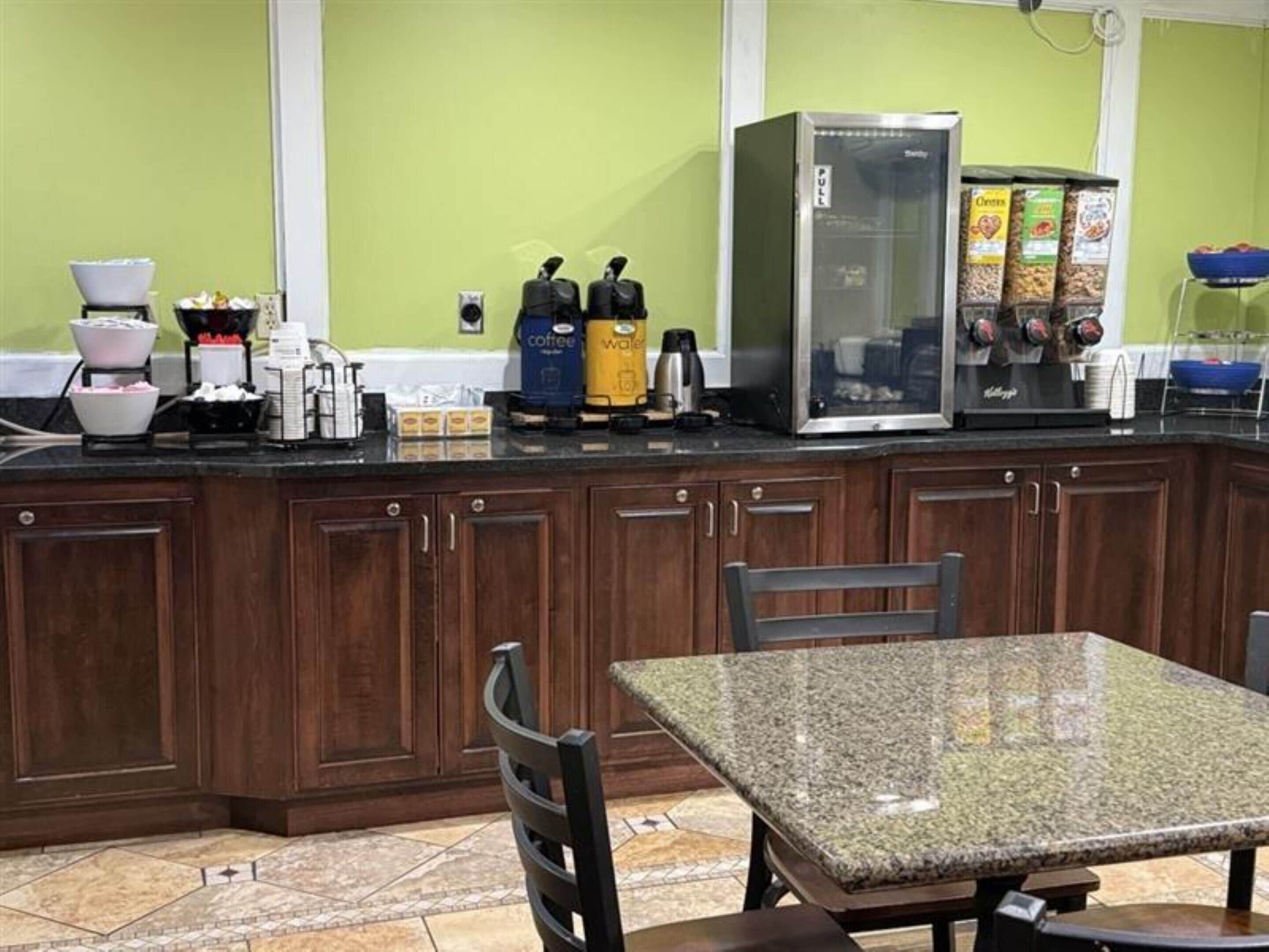 Breakfast area