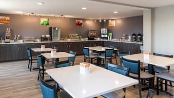 Ilmainen mannermainen aamiainen