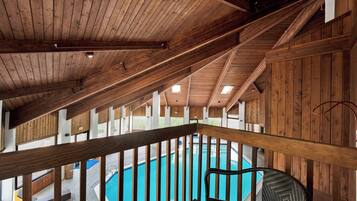 Suite, 1 King Bed, Non Smoking, Hot Tub | Terrace/patio