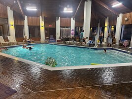 Una piscina techada