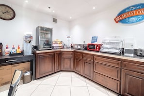 Free daily continental breakfast