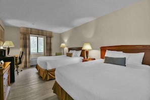 Room, 2 Queen Beds, Non Smoking | Desk, iron/ironing board, free cots/infant beds, free WiFi - Baymont by Wyndham Zanesville (Zanesville)