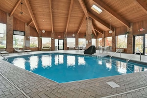 Una piscina techada