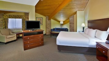 Premium bedding, in-room safe, desk, iron/ironing board