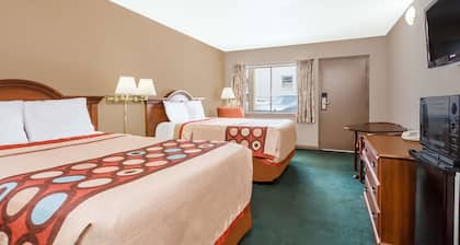 Super 8 by Wyndham Greensboro