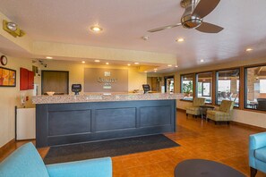 Lobby - Quality Inn Waverly (Waverly)