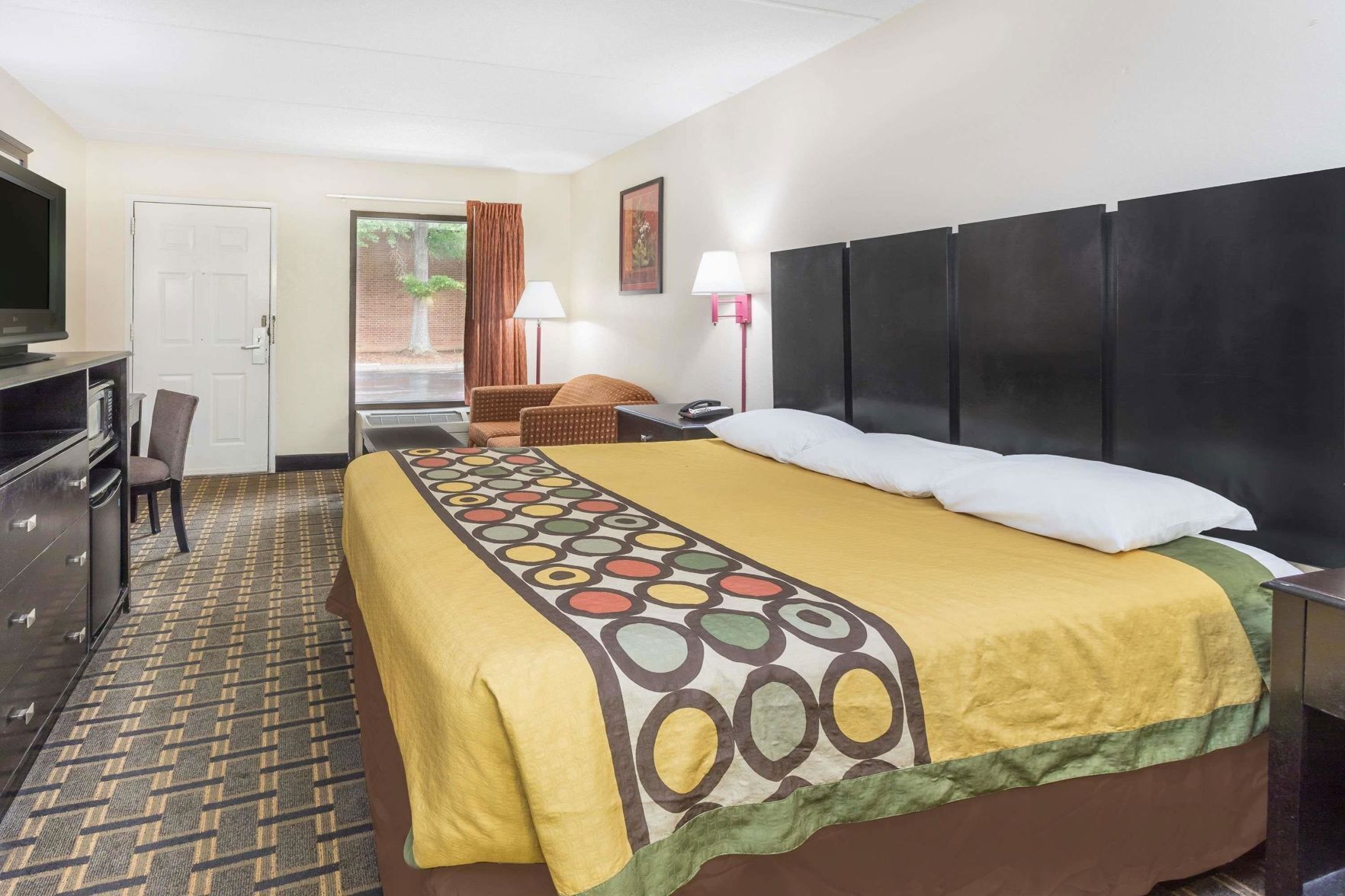 Desk, laptop workspace, blackout drapes, free WiFi