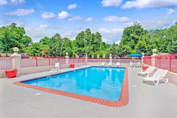 Seasonal outdoor pool