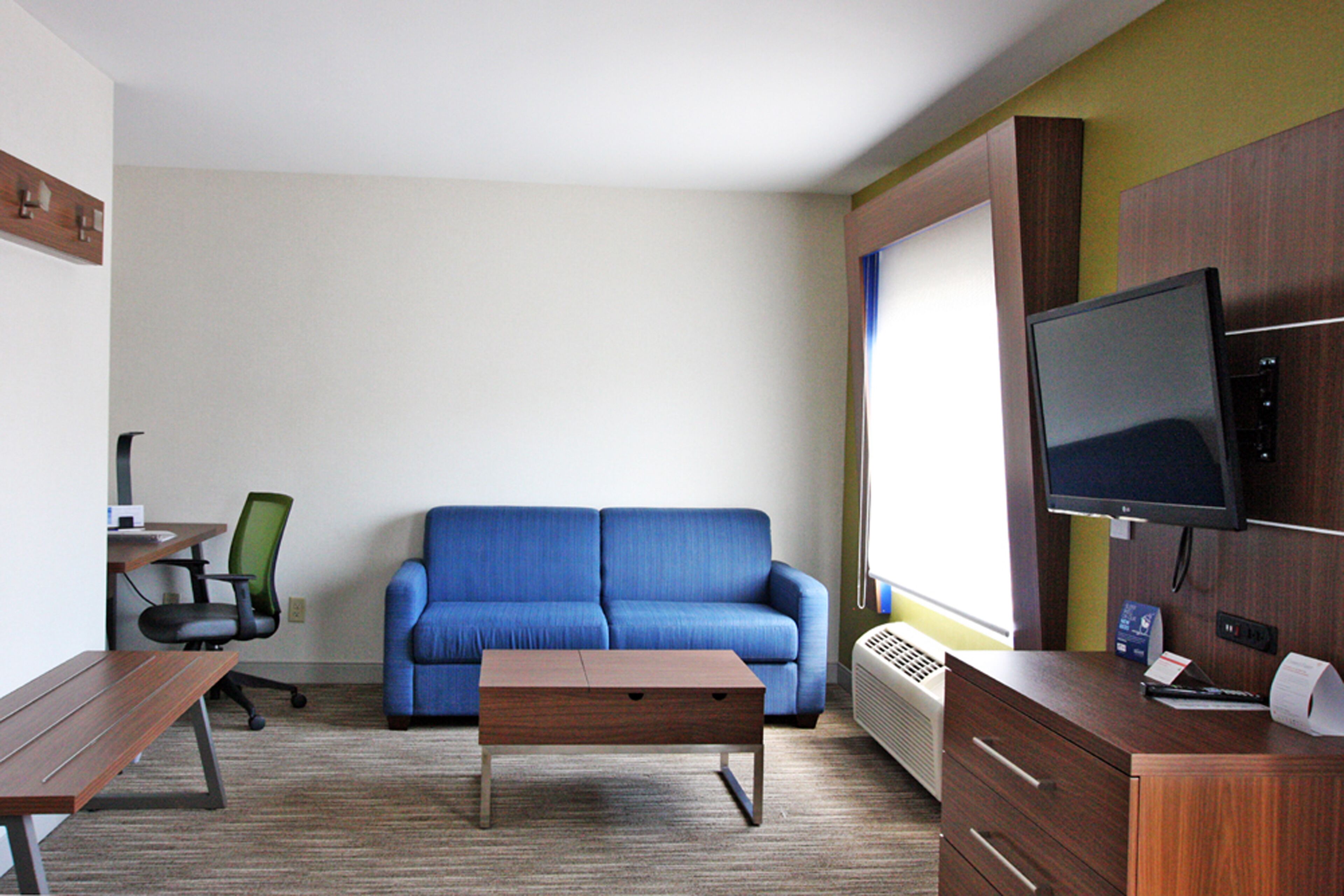 standard room, 2 queen beds, mobility accessible (communications, accessible tub) | in-room safe, desk, iron/ironing board, free cots/infant beds