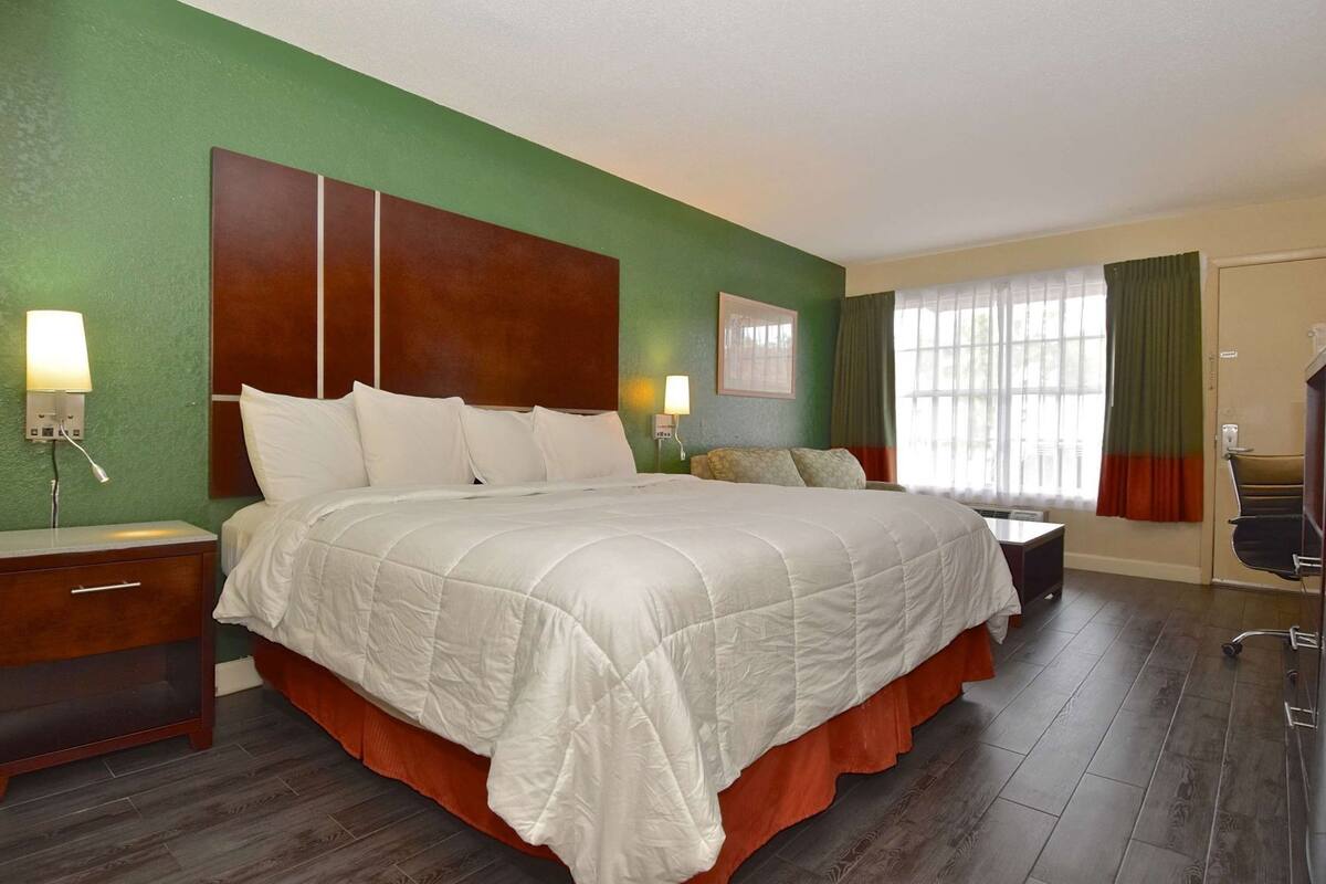 In-room safe, desk, laptop workspace, blackout drapes