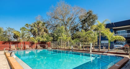 SureStay Hotel by Best Western Sarasota Lido Beach