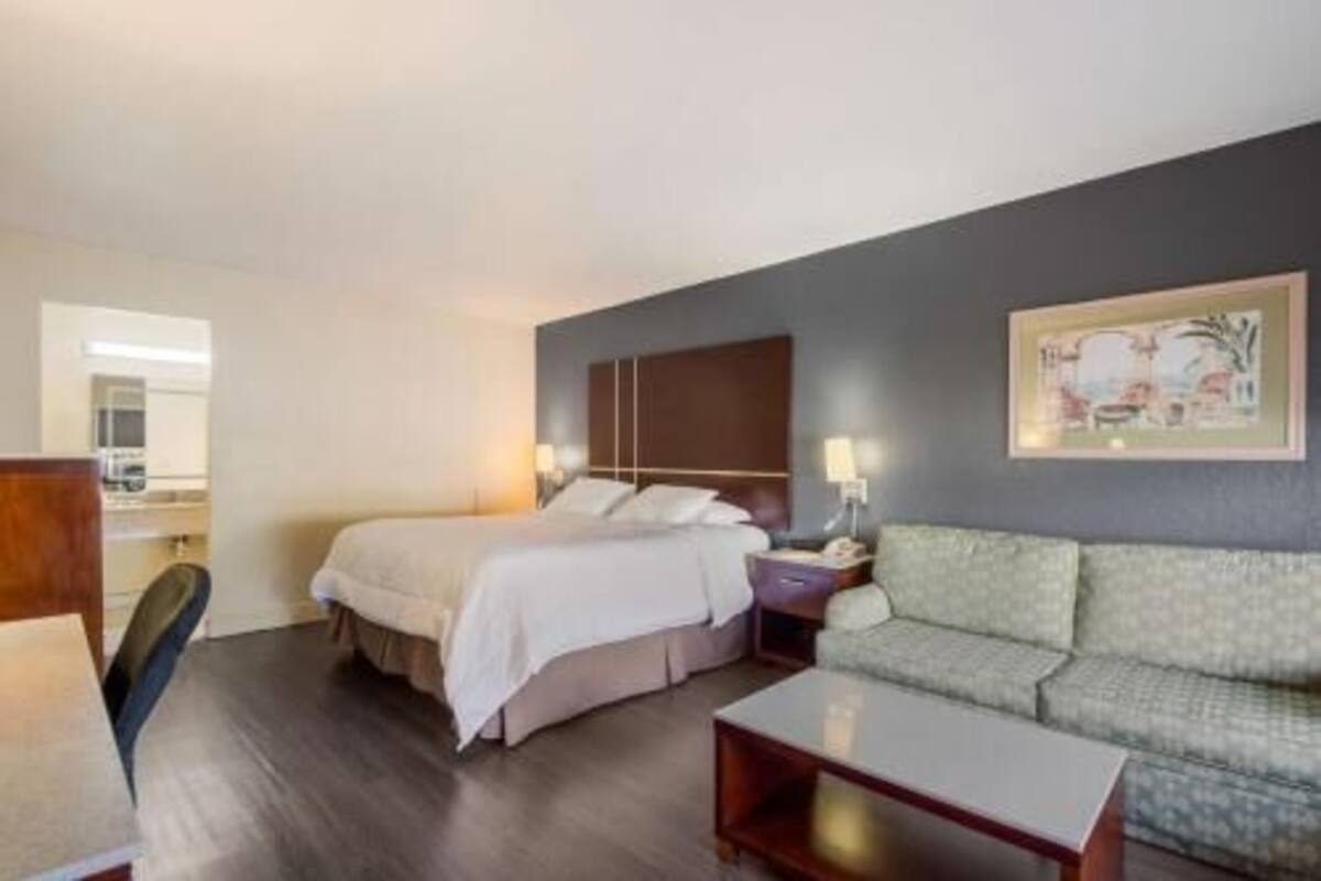 In-room safe, desk, laptop workspace, blackout drapes