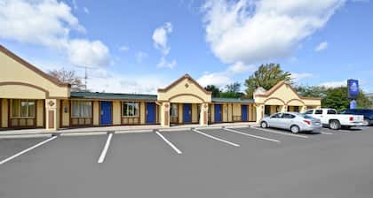 Americas Best Value Inn & Suites Warren Detroit