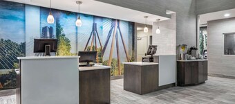 La Quinta Inn & Suites by Wyndham Columbus - Edinburgh