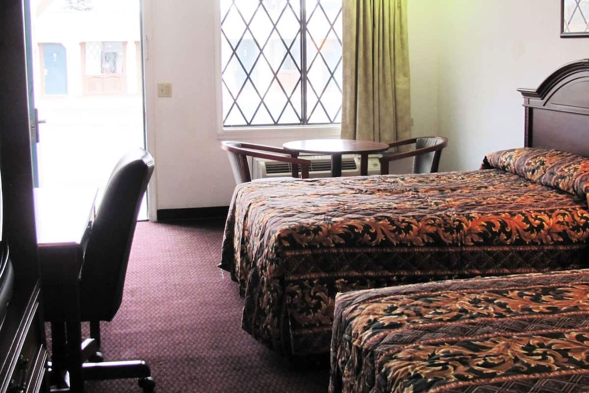 Schreibtisch, laptopgeeigneter Arbeitsplatz, Verdunkelungsvorhänge