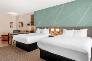 Desk, iron/ironing board, free WiFi, bed sheets - Comfort Suites - Richmond (Richmond)