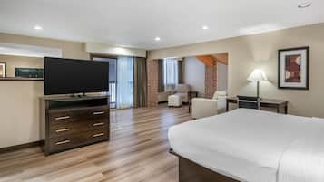 Suite, 1 King Bed, Non Smoking, Jetted Tub (with Sofabed) | Hypo-allergenic bedding available, iron/ironing board