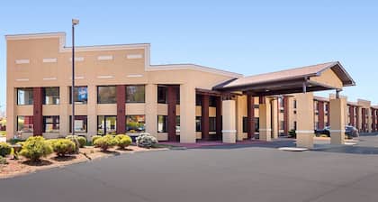 Quality Inn Parkersburg North - Vienna