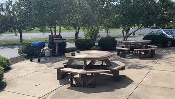 BBQ/picnic area