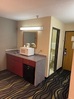 Caja de seguridad en la habitación y cortinas blackout