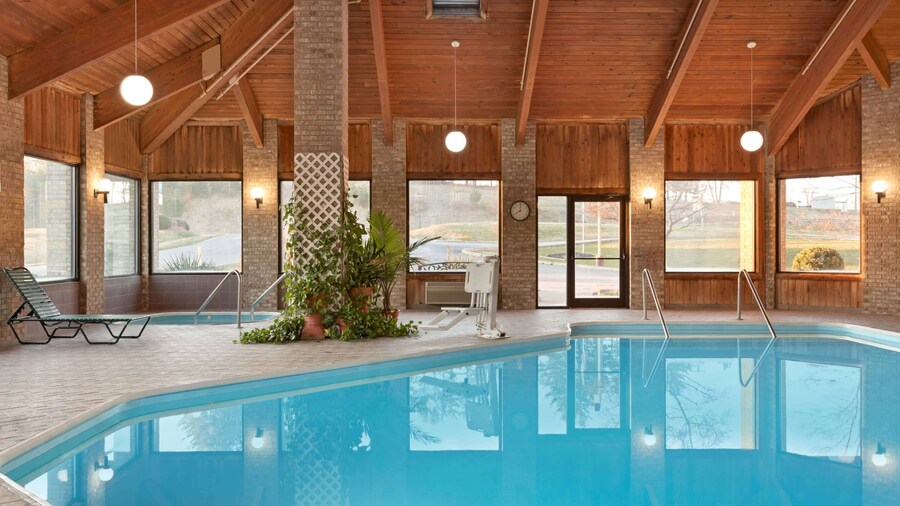 Baymont by Wyndham Logan