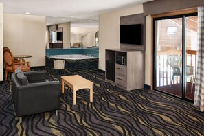 Executive Suite, 1 King Bed, Non Smoking | Jetted tub - Baymont by Wyndham Logan (Logan)